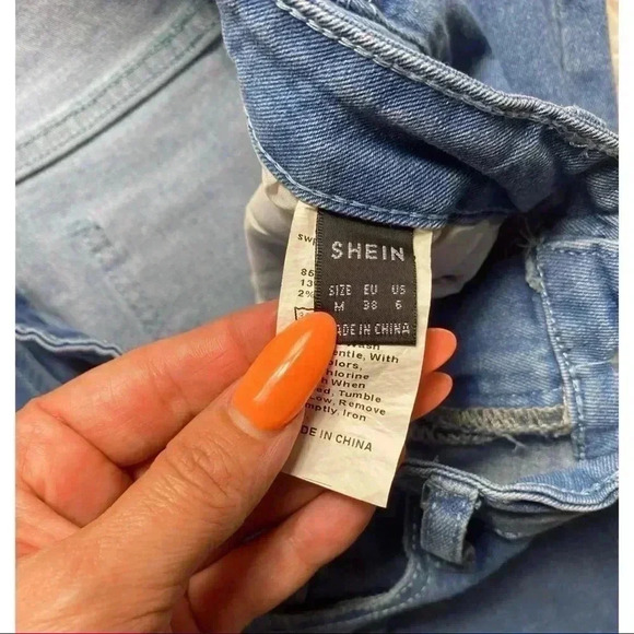 SHEIN Fringe Distressed Jeans - Picture 4 of 8